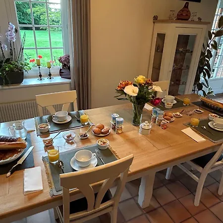 La Gentilhommiere Bed & Breakfast *